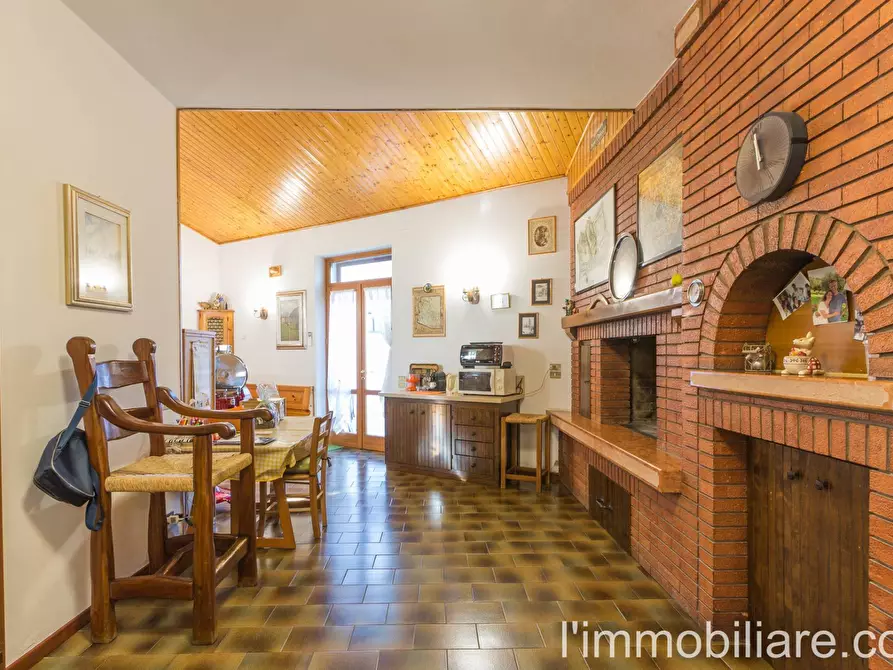 Immagine 22 di Rustico / casale in vendita  in via Pradelle a Verona