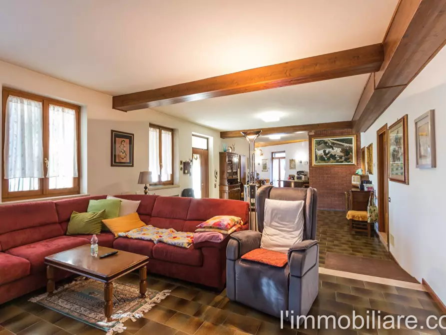 Immagine 23 di Rustico / casale in vendita  in via Pradelle a Verona