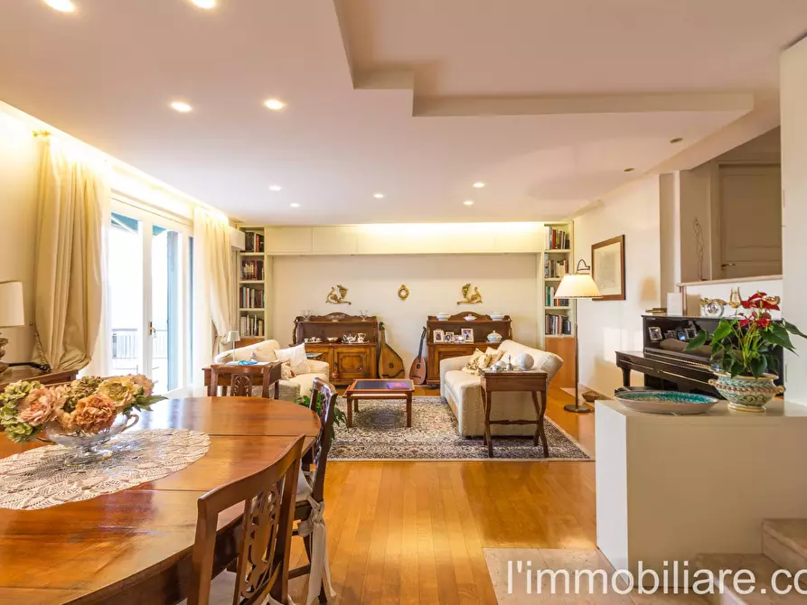 Immagine 5 di Villa in vendita  in Via Degli Archi a San Pietro In Cariano