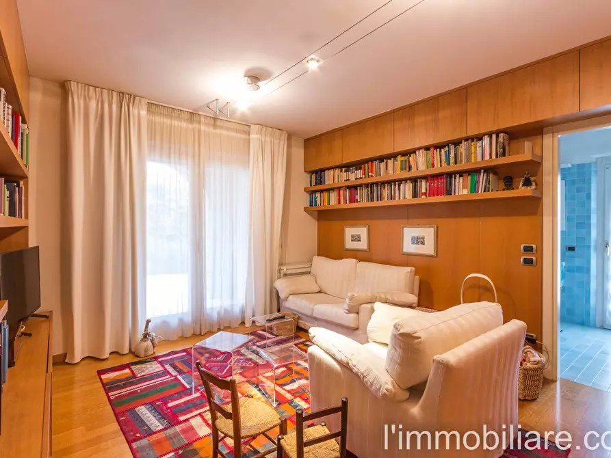 Immagine 11 di Villa in vendita  in Via Degli Archi a San Pietro In Cariano