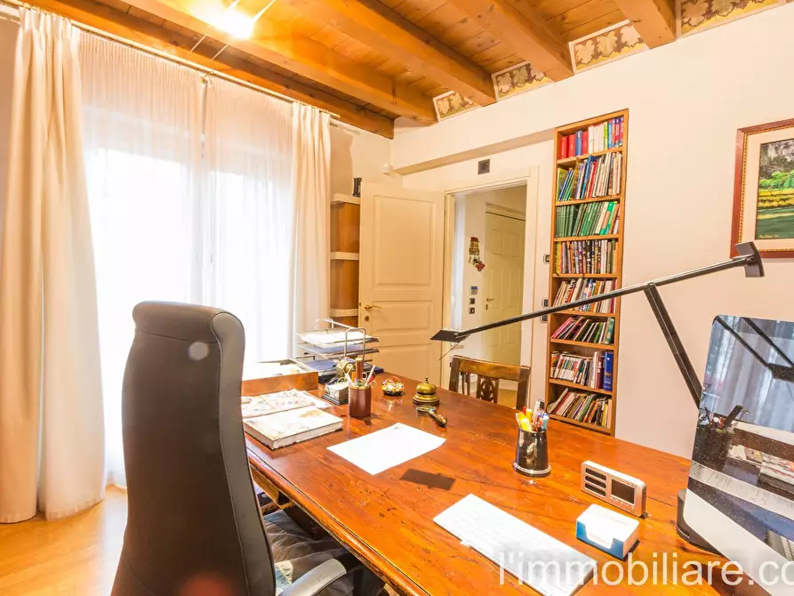 Immagine 18 di Villa in vendita  in Via Degli Archi a San Pietro In Cariano