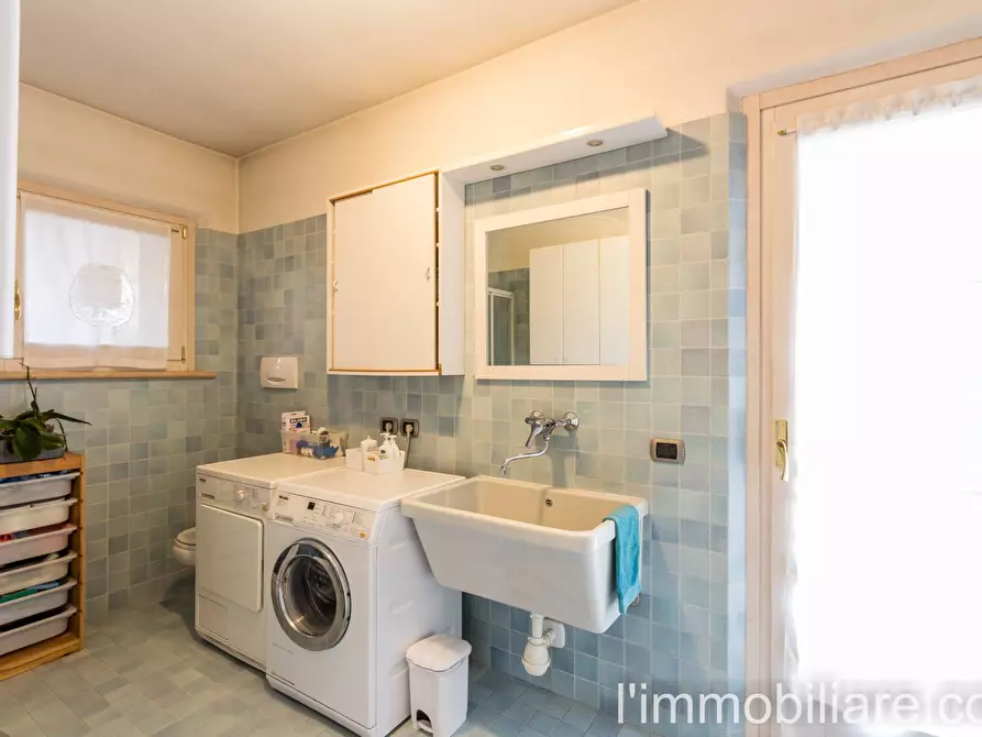 Immagine 19 di Villa in vendita  in Via Degli Archi a San Pietro In Cariano