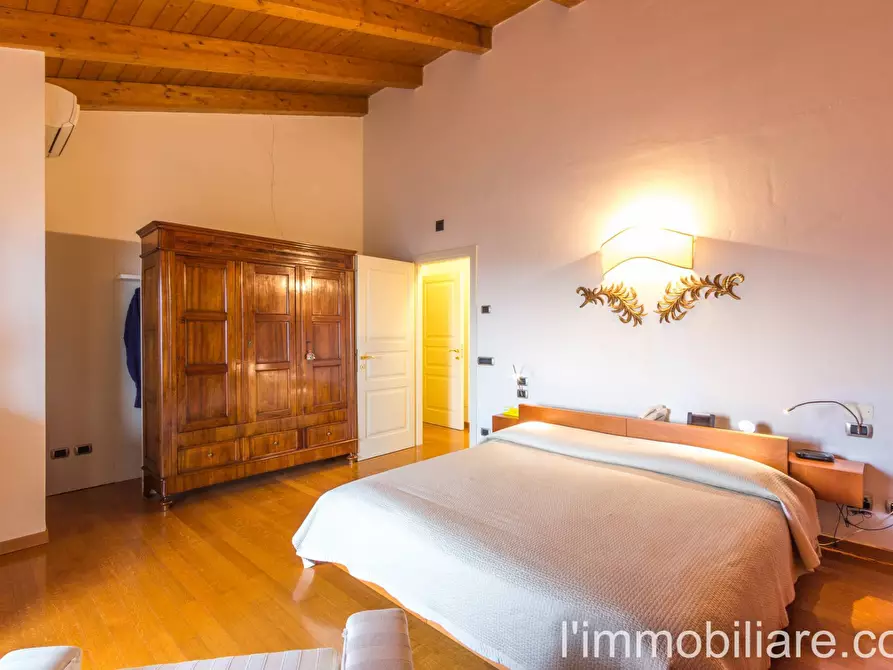 Immagine 22 di Villa in vendita  in Via Degli Archi a San Pietro In Cariano