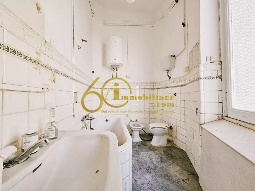 Immagine 27 di Appartamento in vendita  in Viale Regina Margherita a Roma