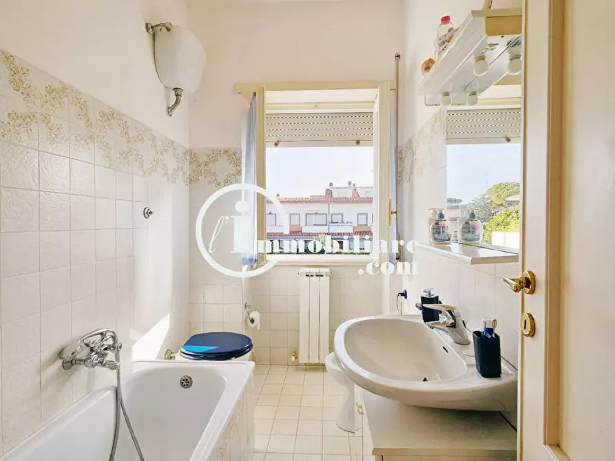 Immagine 30 di Villetta a schiera in vendita  in VIA GIUNONE LUCINA a Santa Marinella