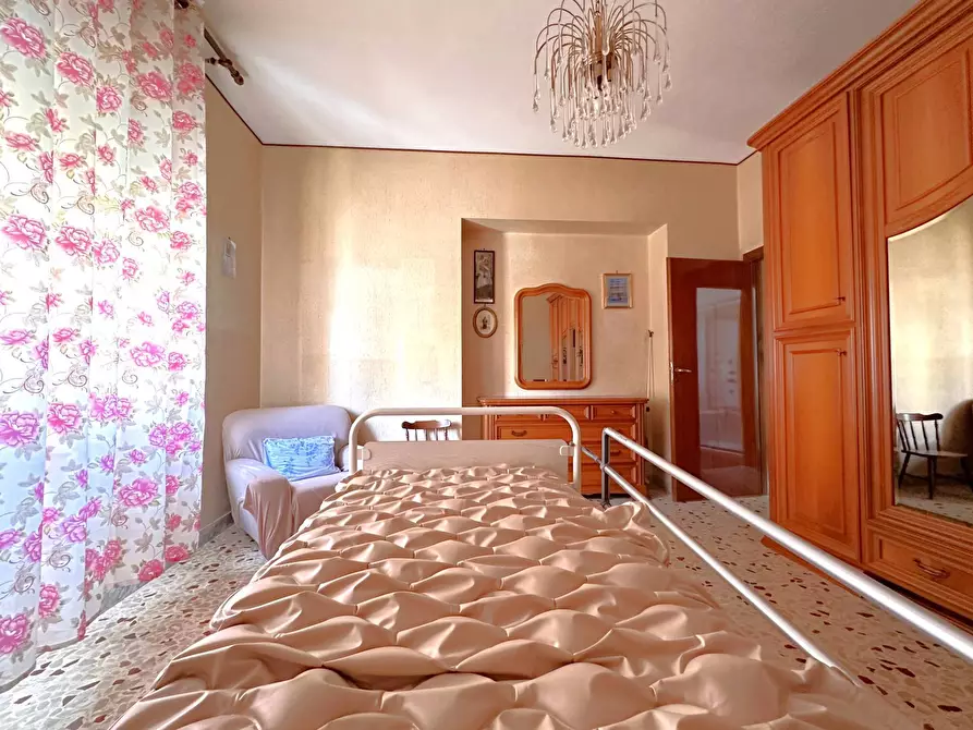 Immagine 11 di Appartamento in vendita  in Via Madonna dei Cieli a Catanzaro