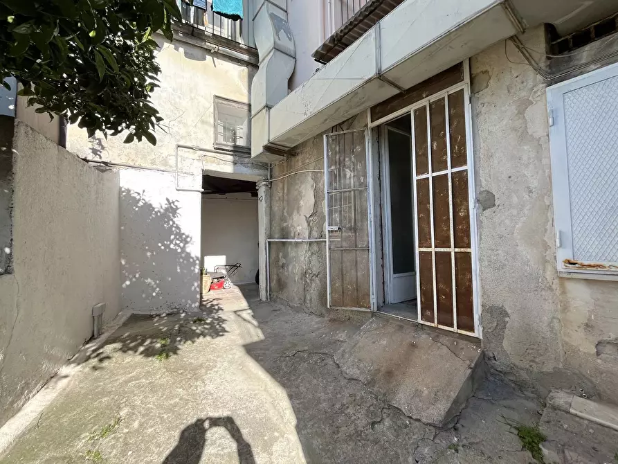 Immagine 16 di Negozio in vendita  in Via Vincenzo De Grazia a Catanzaro