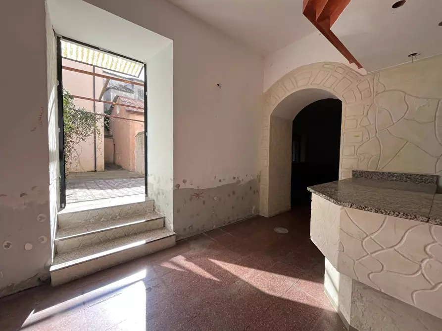Immagine 3 di Negozio in vendita  in Via Vincenzo De Grazia a Catanzaro