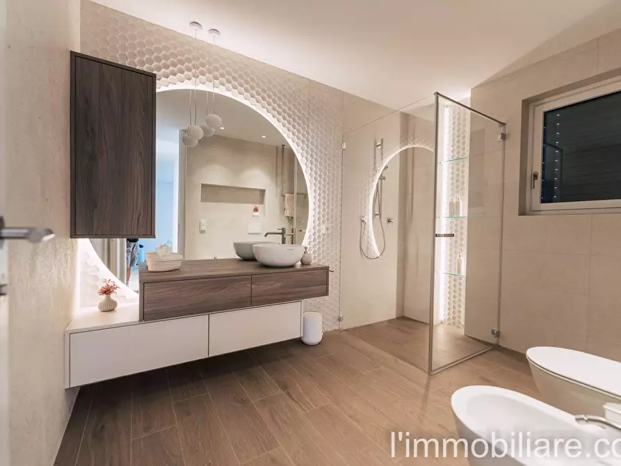 Immagine 6 di Appartamento in vendita  in Largo Marzabotto a Verona