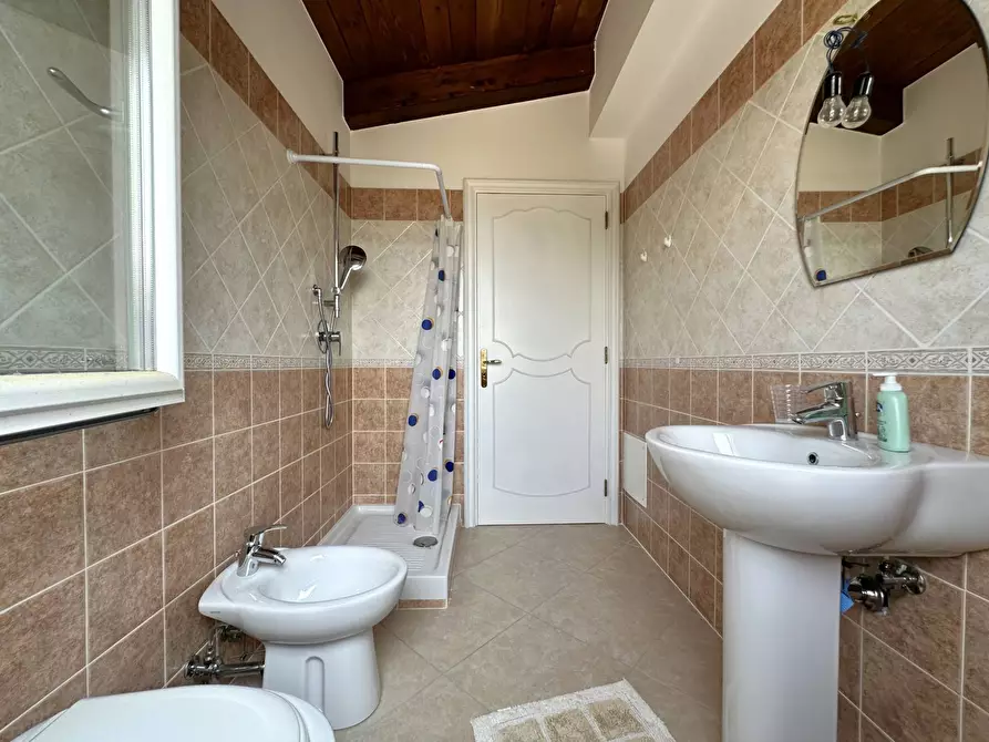 Immagine 22 di Villa in vendita  in Contrada Botterio a Montauro