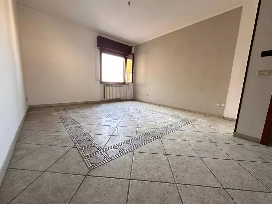Immagine 3 di Appartamento in vendita  in Via Nazionale Appia a Curti