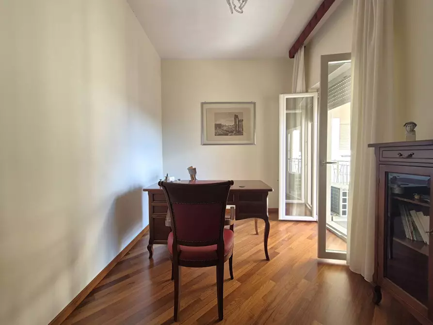 Immagine 6 di Ufficio in affitto  in Viale Crotone a Catanzaro