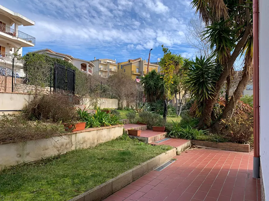 Immagine 20 di Villa in affitto  in via Biagio Miraglia a Catanzaro