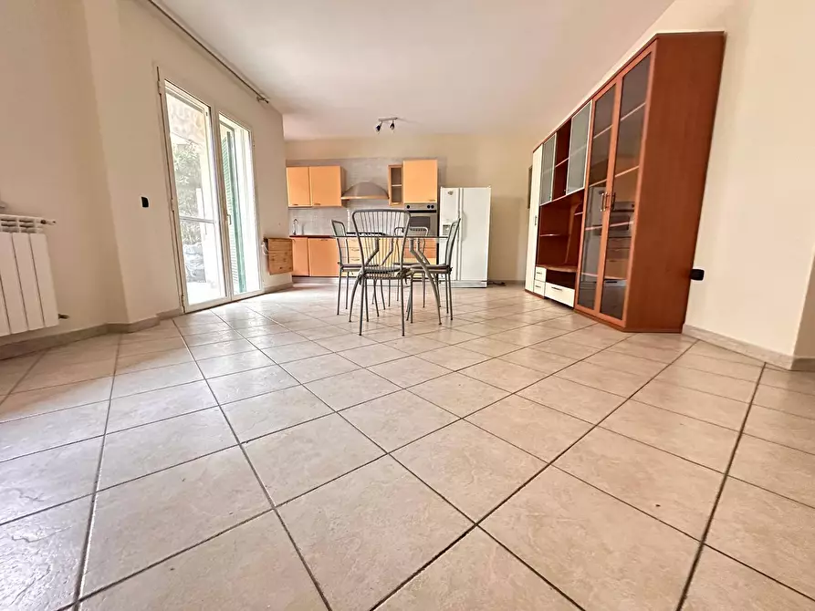 Immagine 2 di Appartamento in vendita  in Via Giuseppe Garibaldi a Casapulla