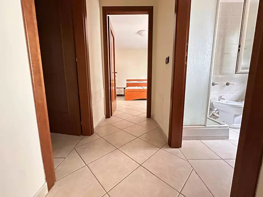 Immagine 16 di Appartamento in vendita  in Via Giuseppe Garibaldi a Casapulla