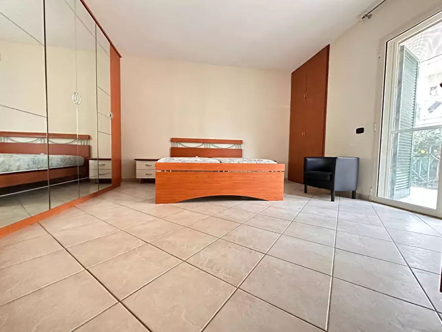 Immagine 23 di Appartamento in vendita  in Via Giuseppe Garibaldi a Casapulla