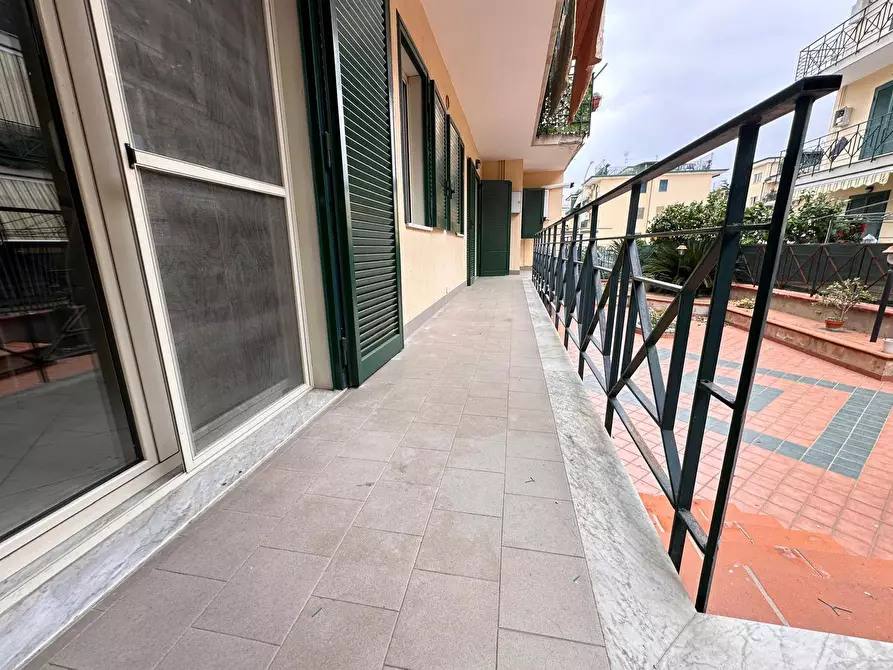 Immagine 25 di Appartamento in vendita  in Via Giuseppe Garibaldi a Casapulla