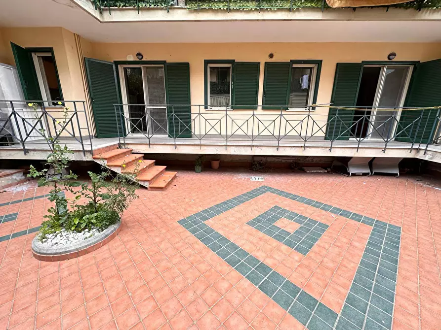 Immagine 14 di Appartamento in vendita  in Via Giuseppe Garibaldi a Casapulla