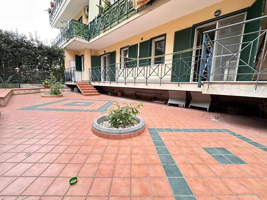 Immagine 15 di Appartamento in vendita  in Via Giuseppe Garibaldi a Casapulla