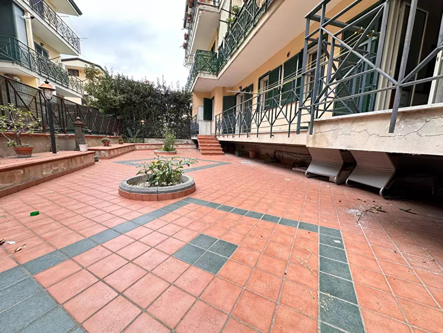 Immagine 27 di Appartamento in vendita  in Via Giuseppe Garibaldi a Casapulla