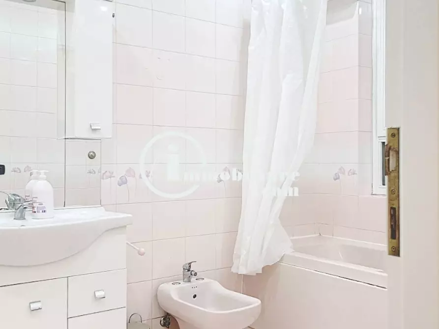 Immagine 5 di Appartamento in vendita  in Via Angelo Di Pietro a Roma