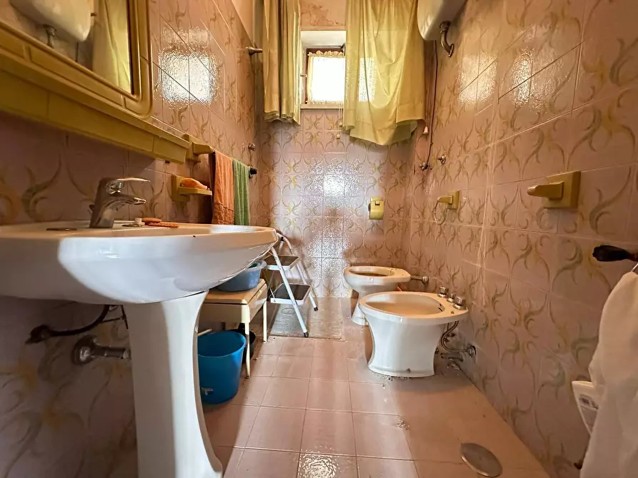 Immagine 27 di Appartamento in vendita  in Viale Lincoln a Caserta