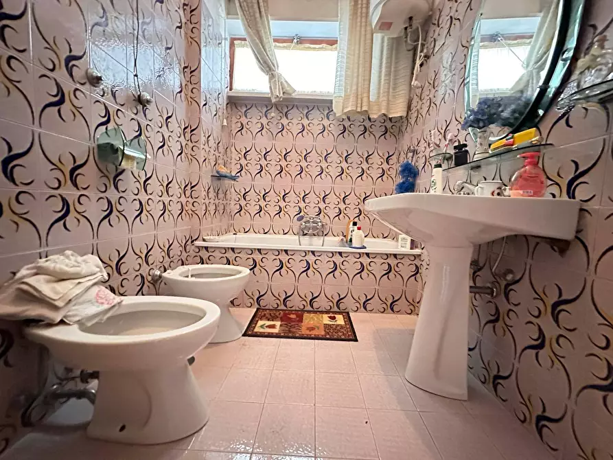 Immagine 28 di Appartamento in vendita  in Viale Lincoln a Caserta