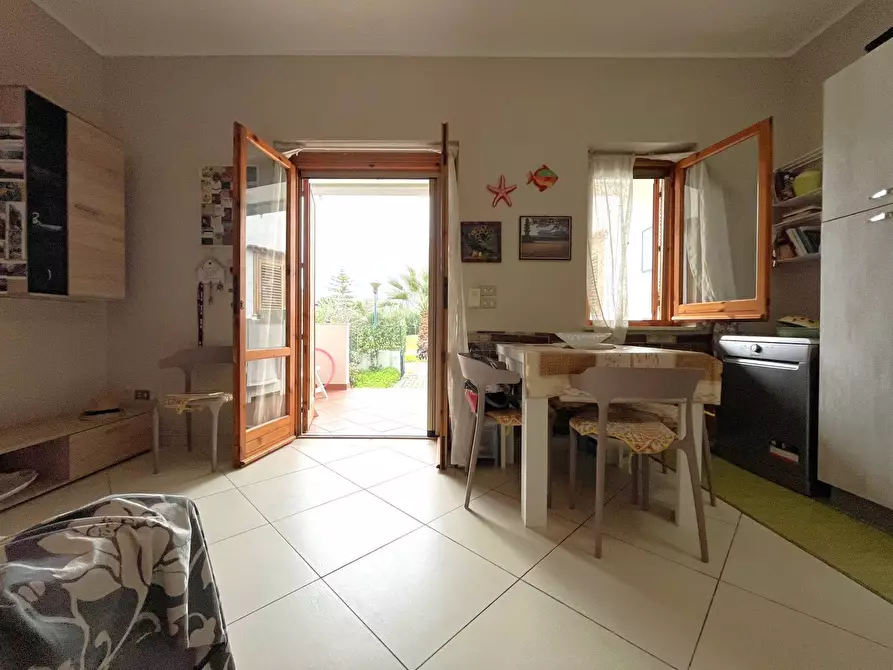 Immagine 2 di Casa indipendente in affitto  in via Maiori a Sellia Marina