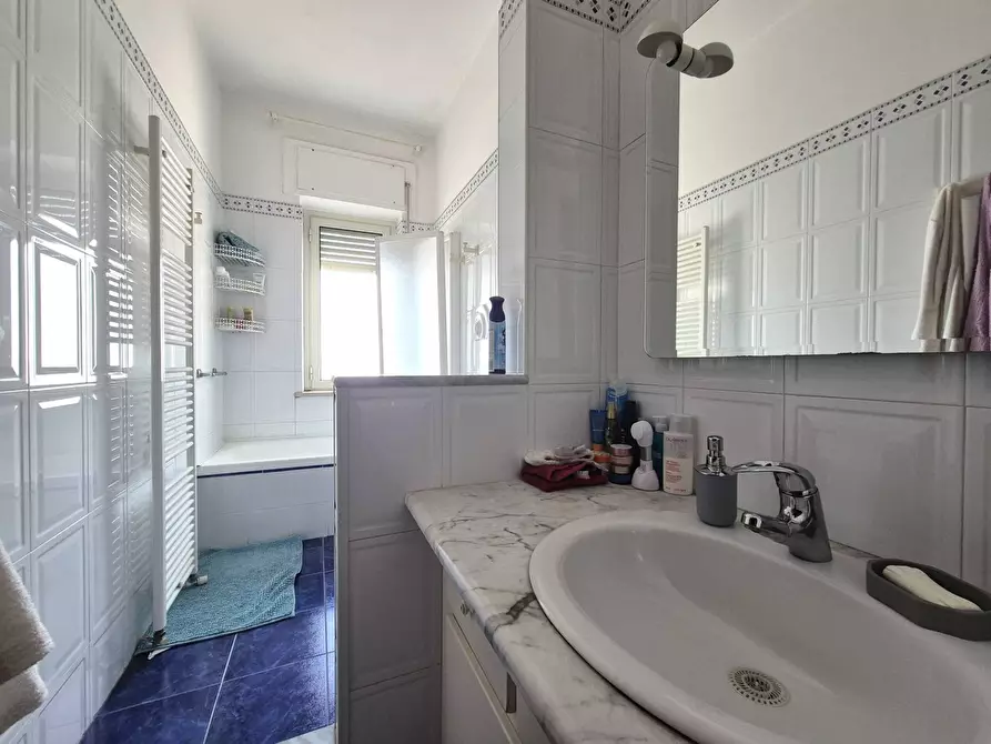 Immagine 9 di Appartamento in affitto  in Via Lungomare Stefano Pugliese a Catanzaro