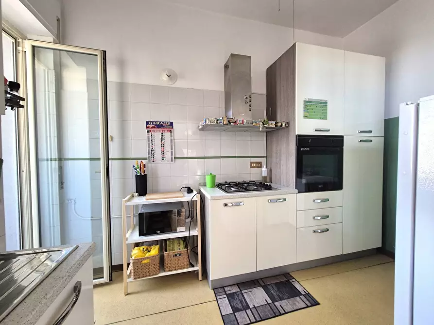 Immagine 4 di Appartamento in affitto  in Via Lungomare Stefano Pugliese a Catanzaro