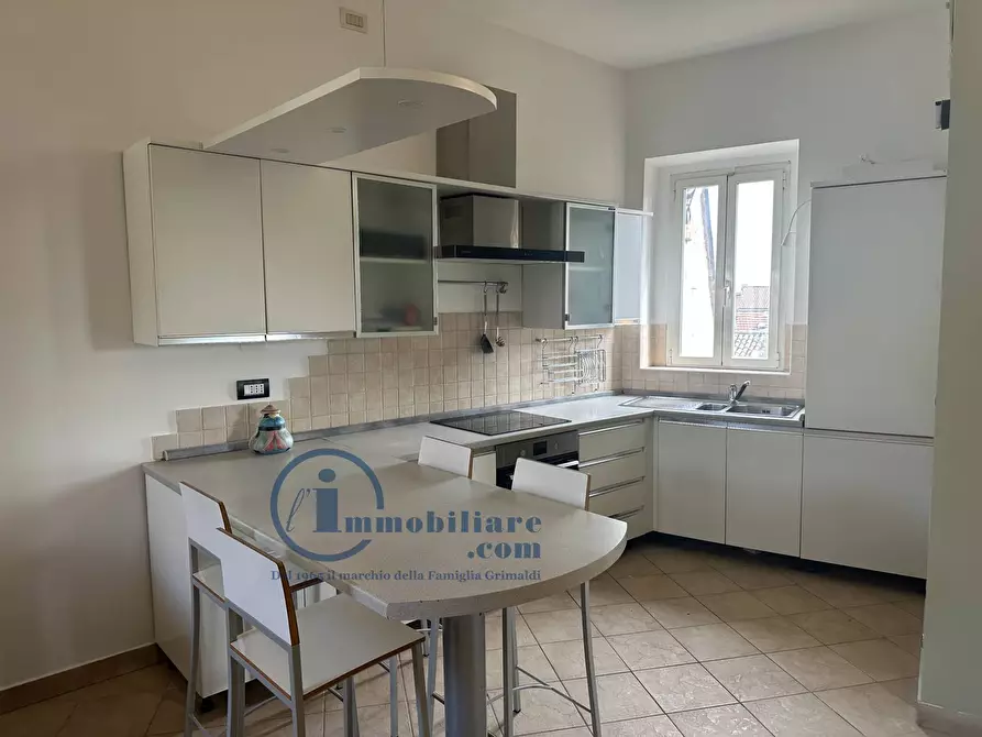 Immagine 5 di Appartamento in affitto  in Via Corsico a Milano