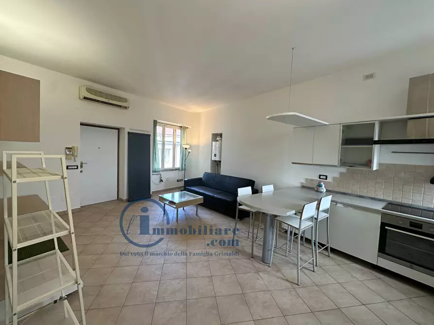 Immagine 6 di Appartamento in affitto  in Via Corsico a Milano