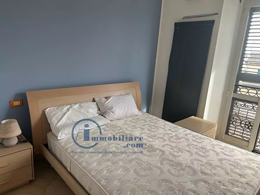 Immagine 10 di Appartamento in affitto  in Via Corsico a Milano