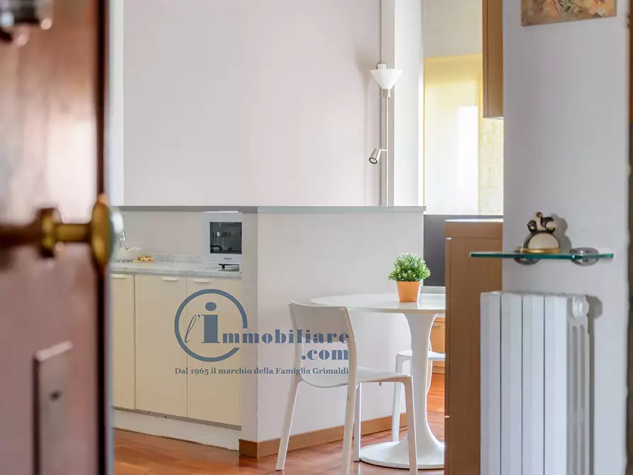 Immagine 7 di Appartamento in affitto  in VIA EUGENIO MONTALE a Milano