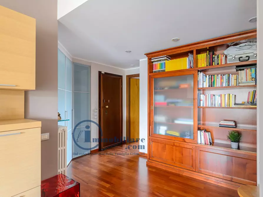 Immagine 19 di Appartamento in affitto  in VIA EUGENIO MONTALE a Milano