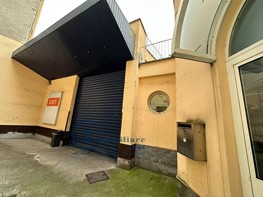 Immagine 2 di Laboratorio in affitto  in via cenisio a Milano
