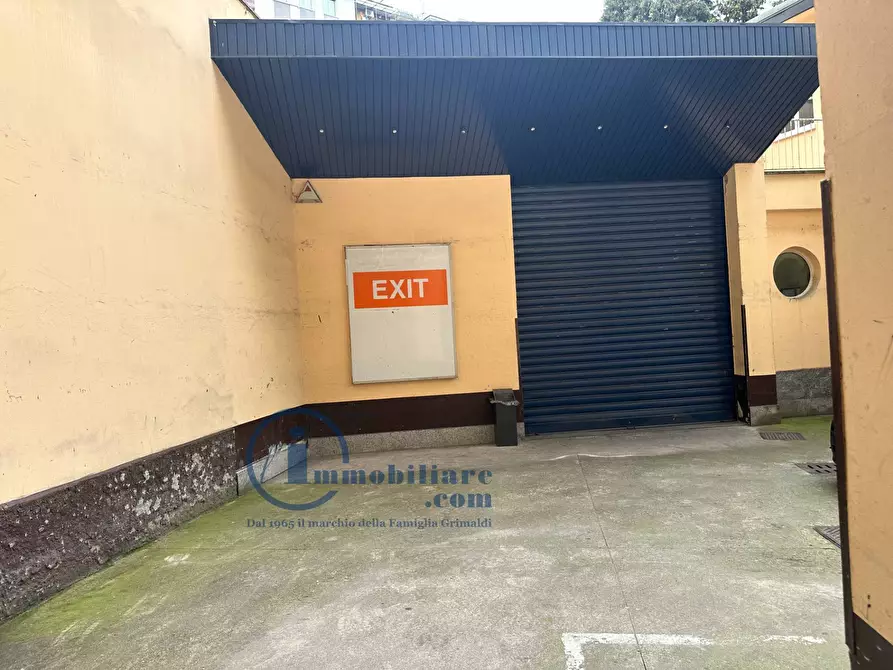 Immagine 4 di Laboratorio in affitto  in via cenisio a Milano