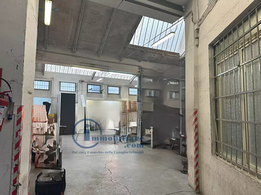 Immagine 11 di Laboratorio in affitto  in via cenisio a Milano