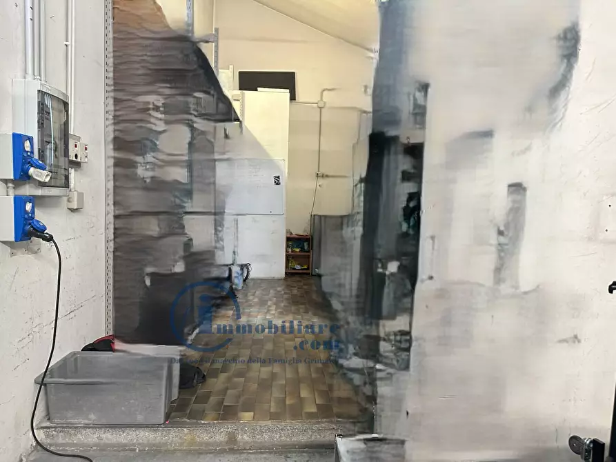 Immagine 17 di Laboratorio in affitto  in via cenisio a Milano