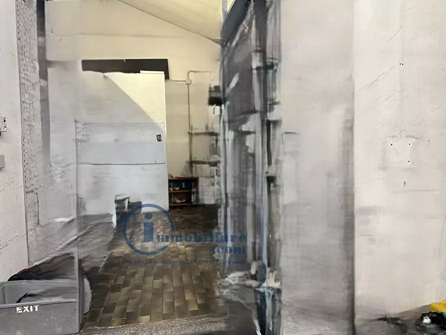 Immagine 19 di Laboratorio in affitto  in via cenisio a Milano