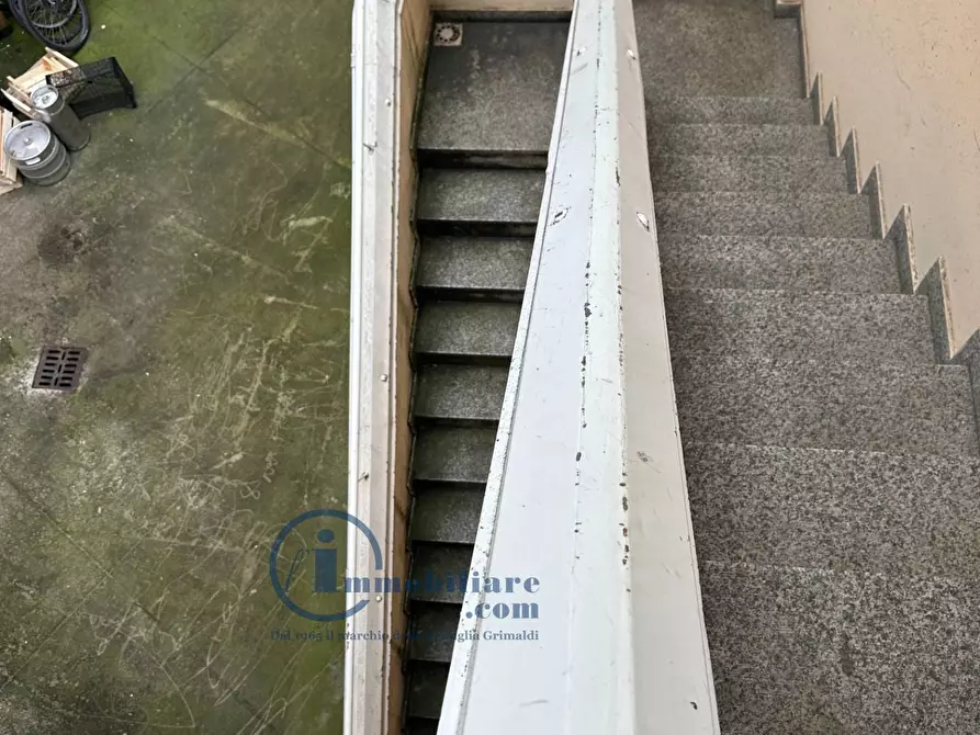 Immagine 22 di Laboratorio in affitto  in via cenisio a Milano