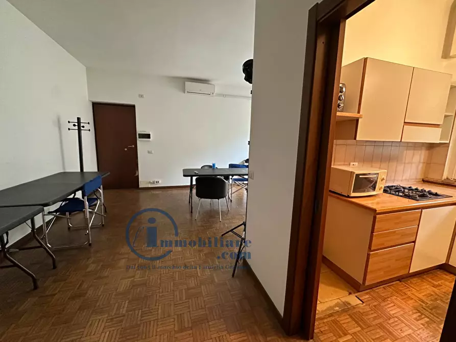 Immagine 27 di Laboratorio in affitto  in via cenisio a Milano