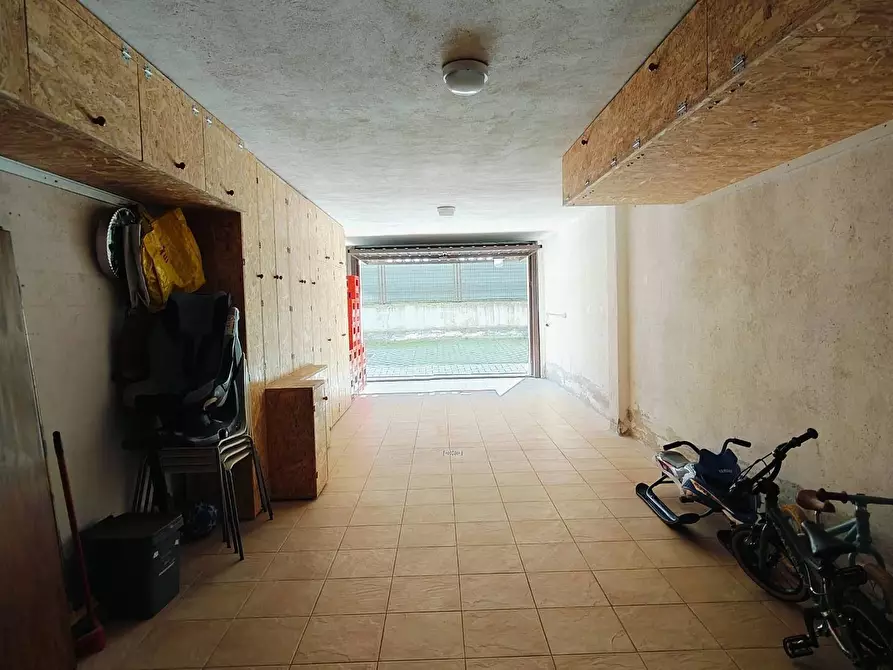 Immagine 18 di Appartamento in vendita  in Via Gian Lorenzo Bernini a Besnate