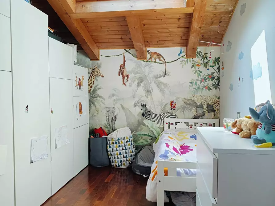 Immagine 14 di Appartamento in vendita  in Via Gian Lorenzo Bernini a Besnate