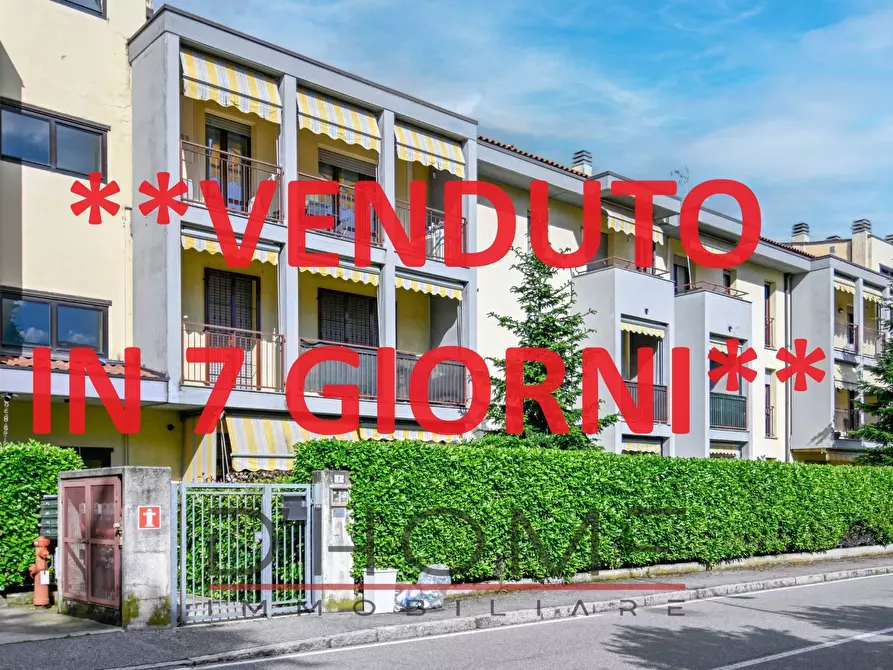 Immagine 1 di Appartamento in vendita  in Via Giacomo Leopardi a Azzano San Paolo