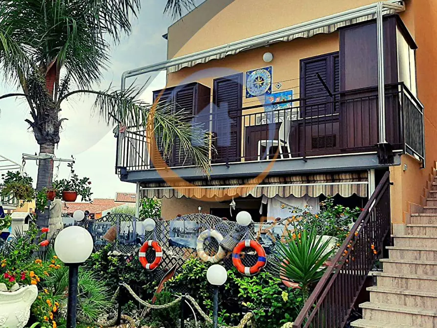 Immagine 3 di Villetta a schiera in vendita  in Viale delle Tribune a Campofelice Di Roccella