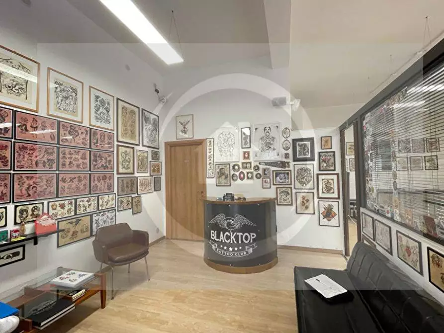 Immagine 5 di Locale commerciale in vendita  in Via Mangiacomo a Bagheria