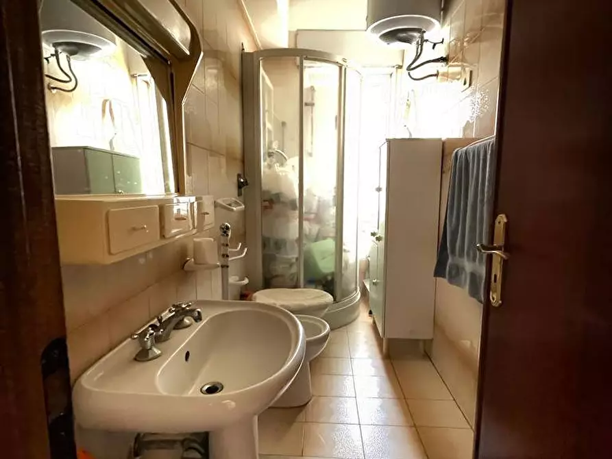 Immagine 10 di Appartamento in vendita  a Bagheria