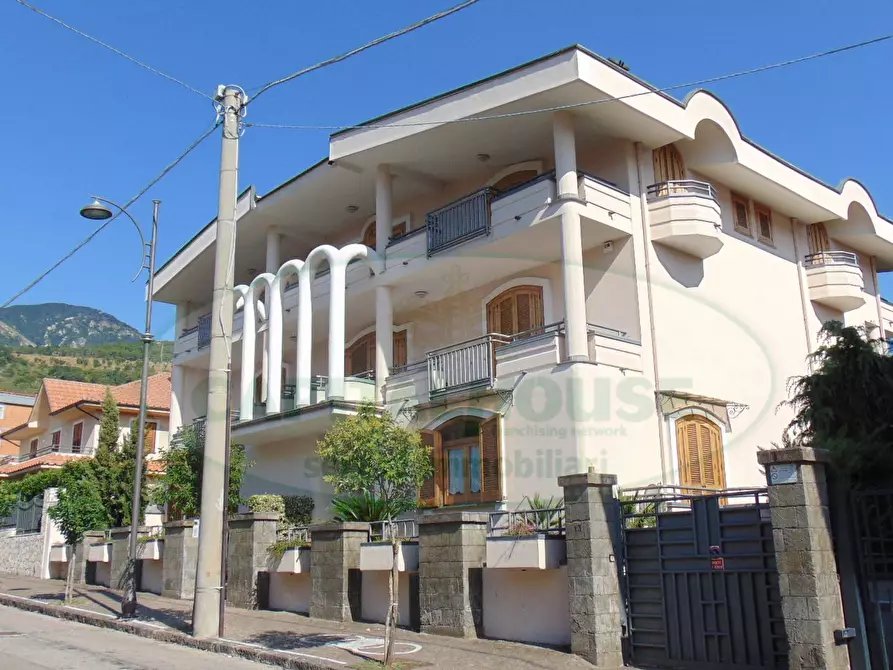 Immagine 3 di Villa in vendita  a Mugnano Del Cardinale