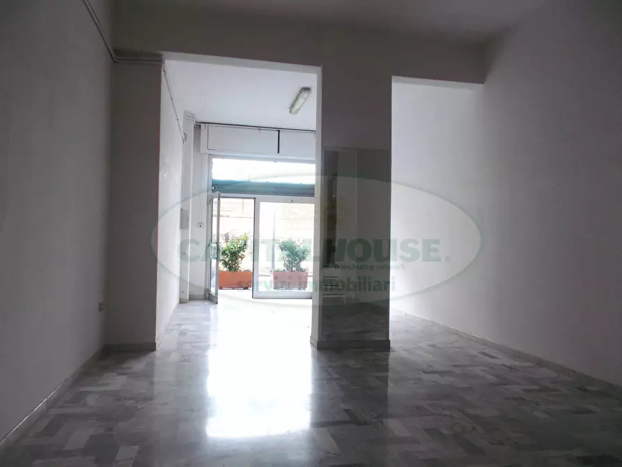 Immagine 10 di Locale commerciale in affitto  a Santa Maria Capua Vetere